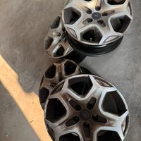 Cerchi ferro + copri cerchi Ford R 16 5x108