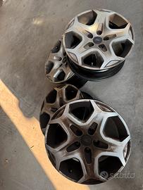 Cerchi ferro + copri cerchi Ford R 16 5x108