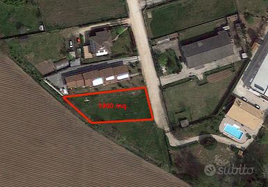 Terreno residenziale