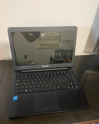 Notebook ASUS (Intel Inside)
