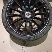 Gomme Pirelli e Cerchi in Lega Mercedes 225/40 R18