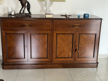 Mobili classici per soggiorno