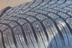 Bridgestone pneumatici invernali DOT 2025