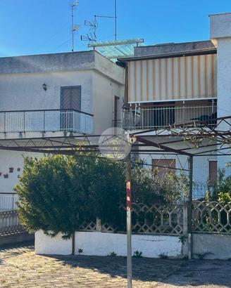 2 LOCALI A GALATONE