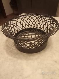 cestino decorativo in metallo 