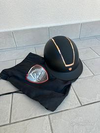 Cap tattini