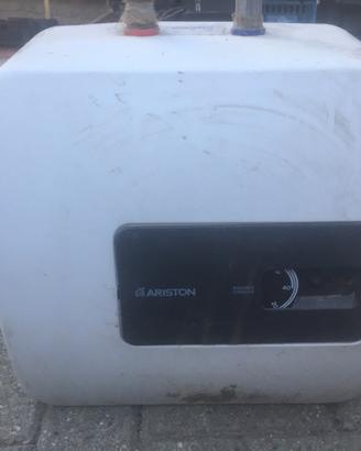 Boiler sottolavello