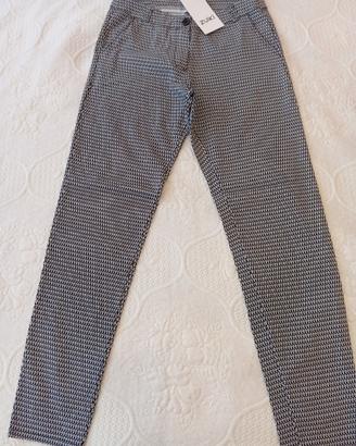 pantaloni donna elasticizzati.nuovi con etichetta 