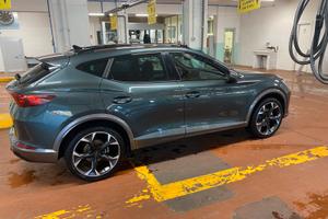 Cupra Formentor 1.4 ibrida plug in perfetta