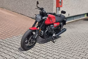 Moto Guzzi V7 Sport