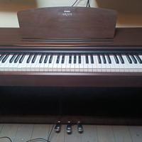 pianoforte digitale Yamaha ARIUS GDP-140 +sgabello