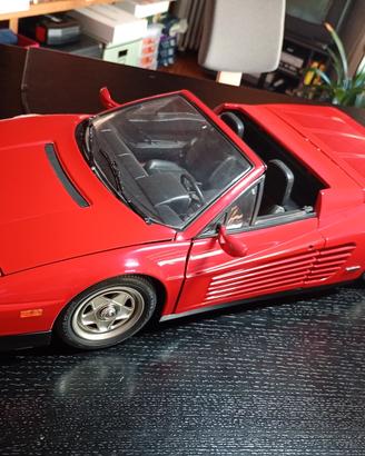 Ferrari Testarossa spider Poker Rivarossi  1/8