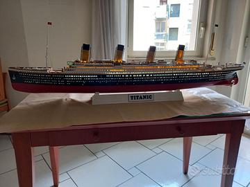 Modellino TITANIC