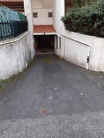 Posto auto e cantina