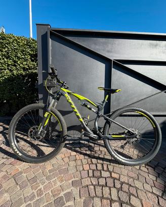 Scott Spark 760 Full Suspension 27.5 Shimano Deore
