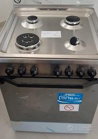 Cucina a gas Indesit Vintage funzionante, con forno e 6 gas, originale