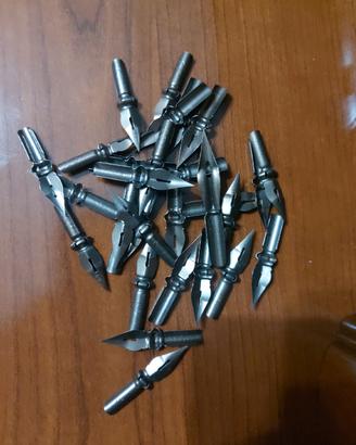 32 pennini Lancia con scatola originale