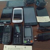 cellulari vintage 8 + smartphone. 