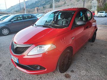 Lancia Ypsilon 1.2 5 porte S&S Platinum