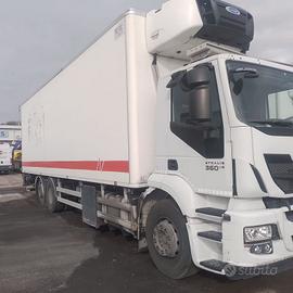 Iveco AD 260 Y/P360 MOTRICE ISOTERMICA CON FR...