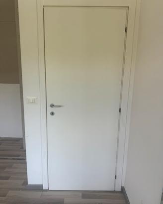 Porta interna a battente colore bianco