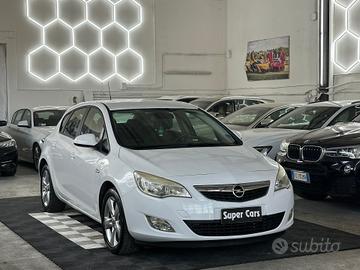 Opel Astra 1.7 CDTI 110CV 5 porte Cosmo
