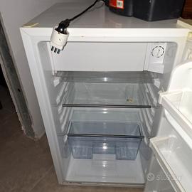 credenza cucina vetrina divano