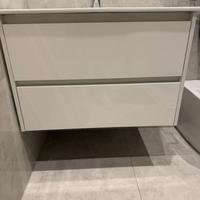 Mobile bagno 70cm  (privo del top-lavabo)