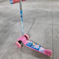 Monopattino bambina 3 ruote Cenerentola