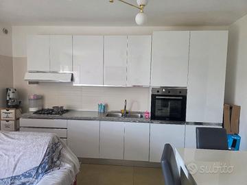 arredamento: cucina + camera da letto