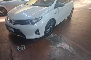 Toyota Auris 1.8 Hybrid Lounge
