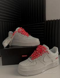 Sneakers basse SupremexNike Air Force 1 bianche/46