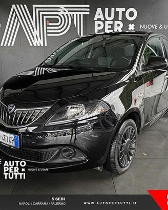 Lancia Ypsilon 1.0 firefly hybrid Silver s&s 70cv