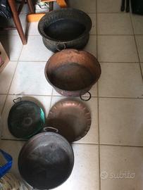 Pentole in rame antiche