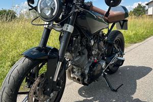Yamaha café racer