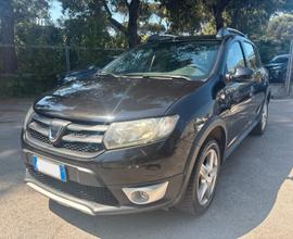 DACIA SANDERO STEPWAY 1.5 DCI Laureate - 2014