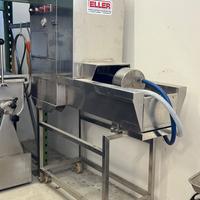 Siringatrice Eller per carni salumi