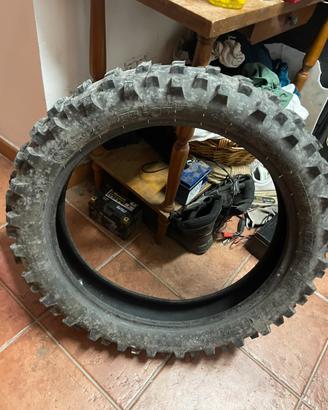 Gomma enduro mitas