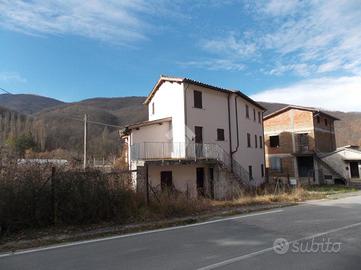 CASA INDIPENDENTE A FOLIGNO