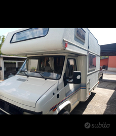 Camper Fiat 1990 a Napoli trattabile