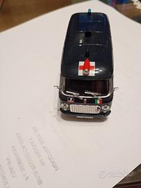Modellino Ambulanza Carabinieri 