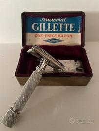Antico rasoio Gilette Aristocrat