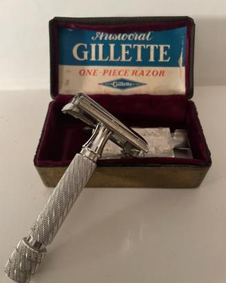 Antico rasoio Gilette Aristocrat