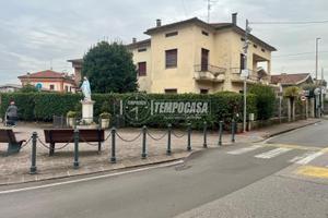 VILLA BIFAMILIARE AREA ESTERNA E LASTRICO SOLARE I
