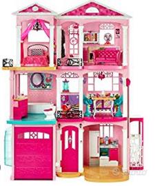 Casa di barbie store con ascensore