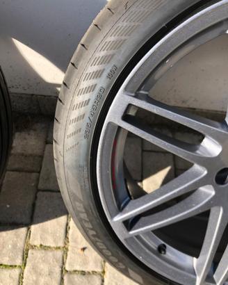 GOMME + CERCHI 245/45 R20–SET COMPLETO COME NUOVO