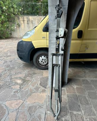 Supporti casse - luci