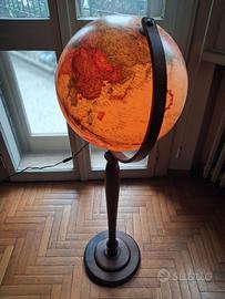 Mappamondo luminoso