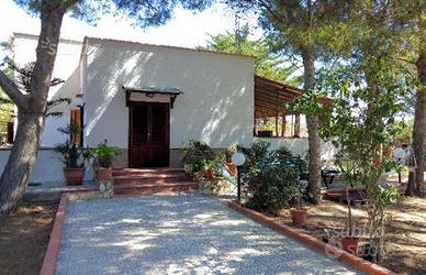 Villetta Calamoni - ampio giardino a Favignana
