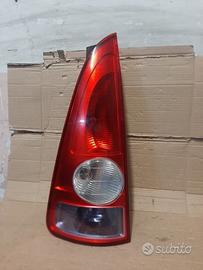 Stop posteriore sx renault espace